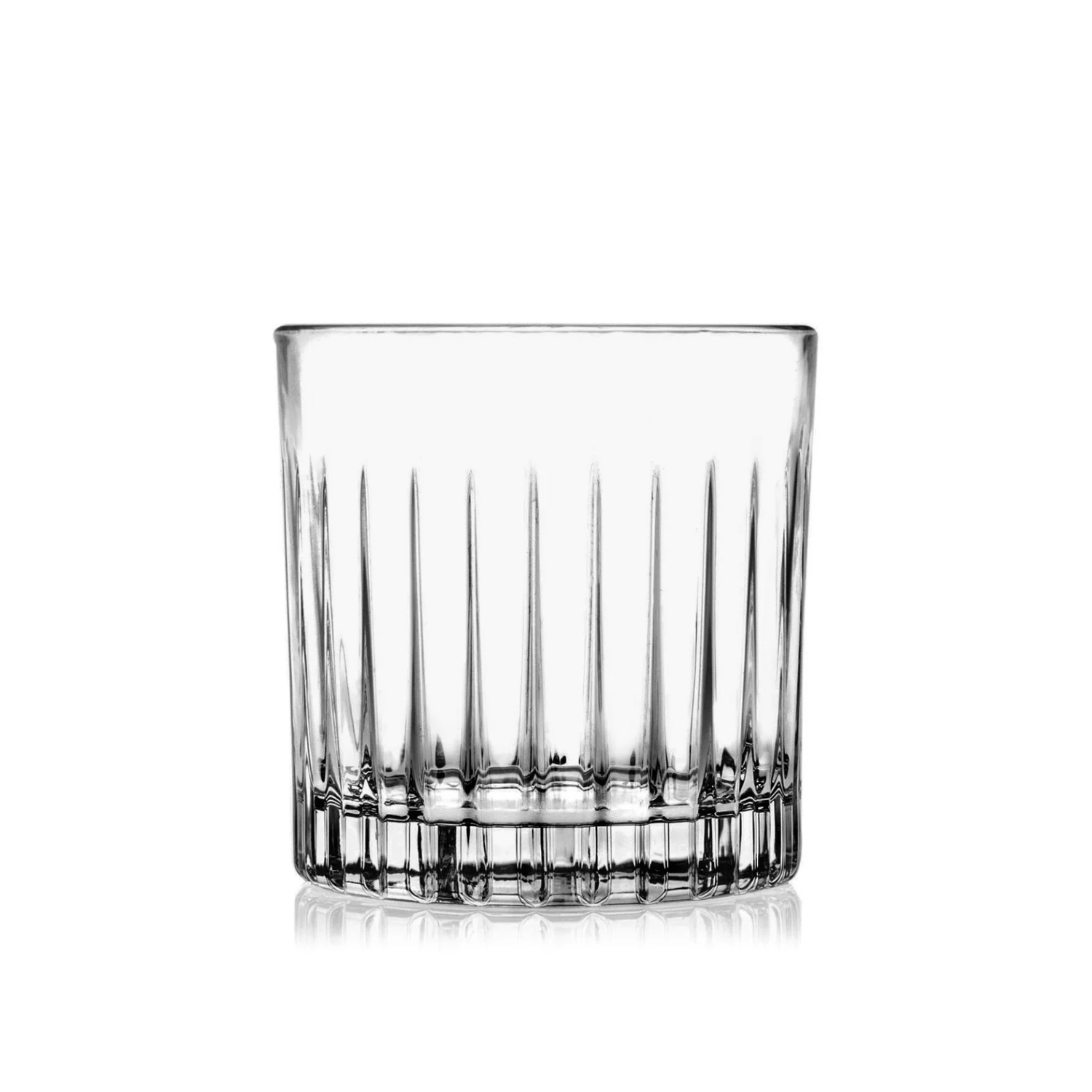 Timeless Old Fashioned glass for cocktails